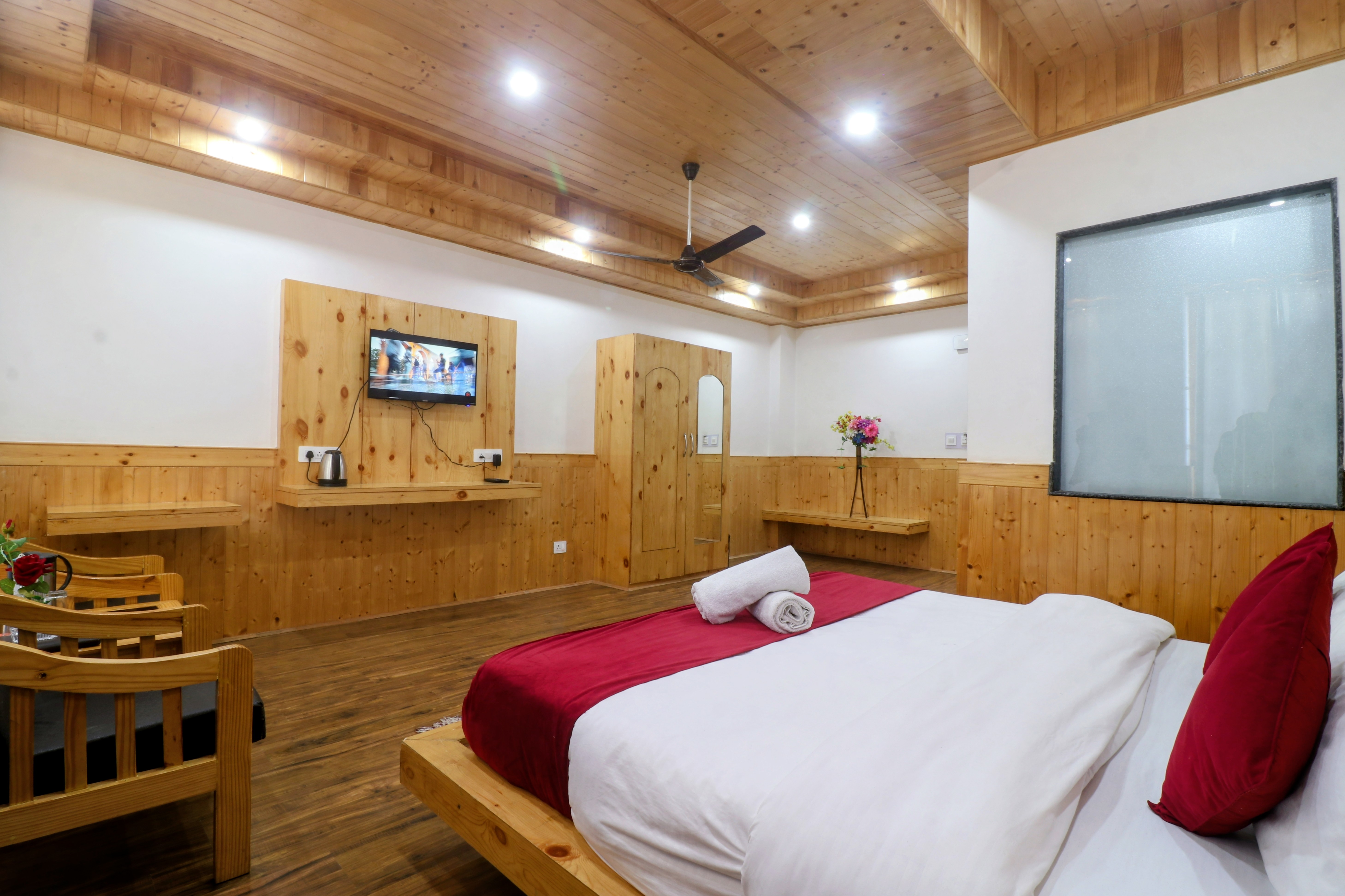 Hotel Sakura Palace Manali — Hotel Property Image